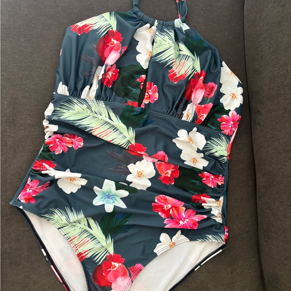 Floral women’s Swimwear